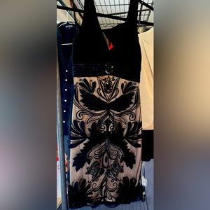 Sue Wong Embroidered overlay sheath dress size 6